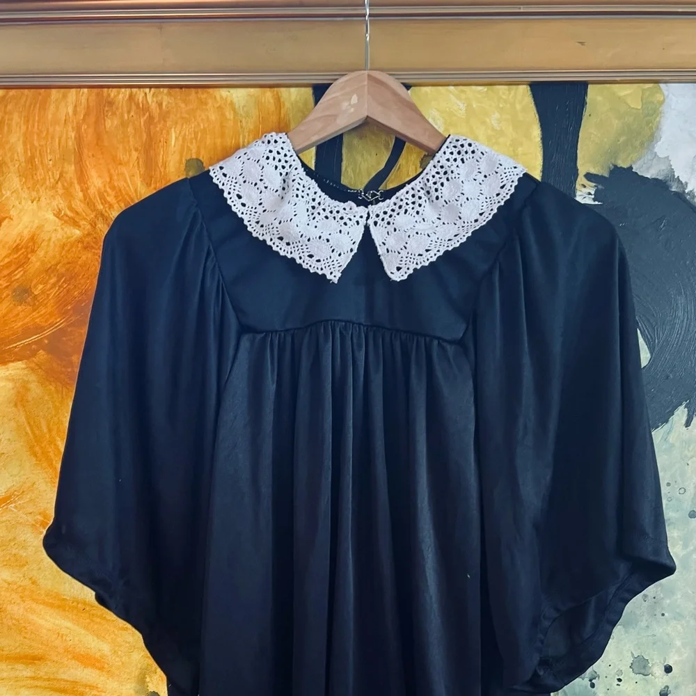 Classic Black Dress Costume with White Lace Collar - Kids Halloween
